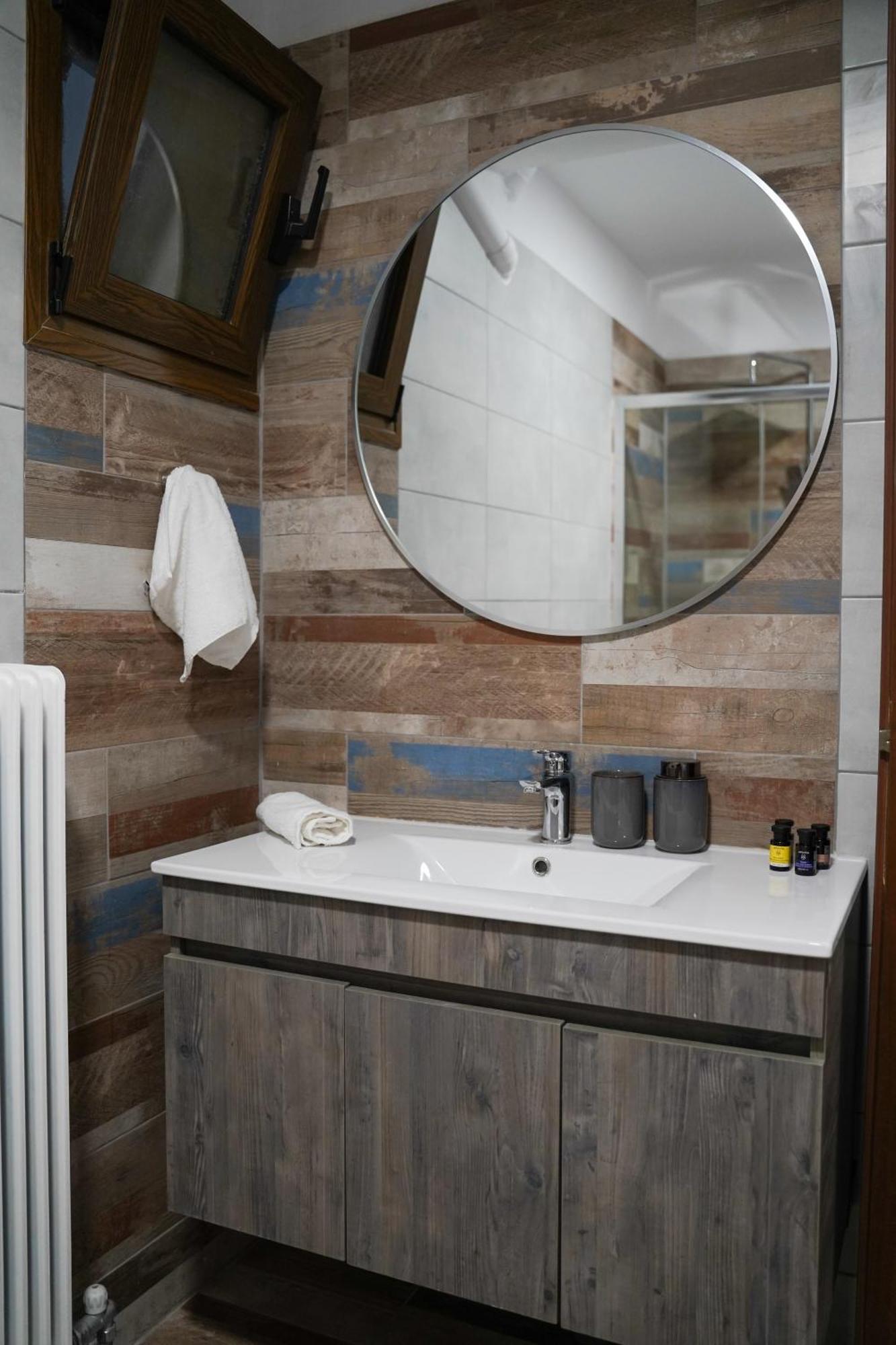 Grand View Suites Meteora Καλαμπάκα Εξωτερικό φωτογραφία